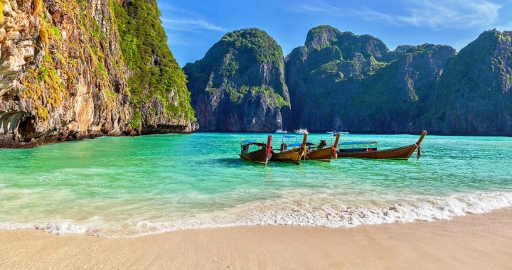 Phi Phi og Bamboo Islands…