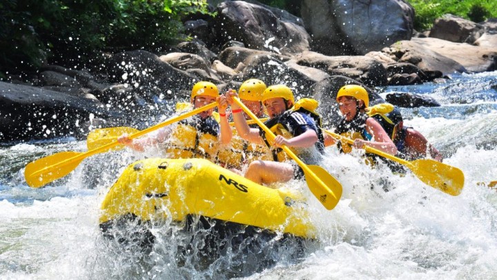 Rafting v Khao Lak