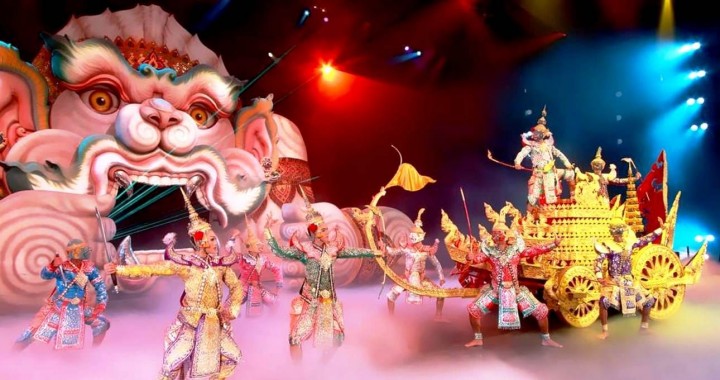 FantaSea Show Phuket