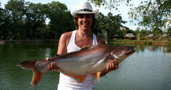 Pesca nel lago a Phuket