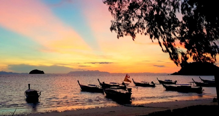 Koh Lipe Sea Eco Sunset…