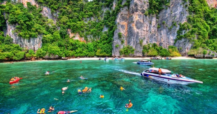 從蘭達島（Koh Lanta）出發：乘坐快艇前往皮皮島（Koh…